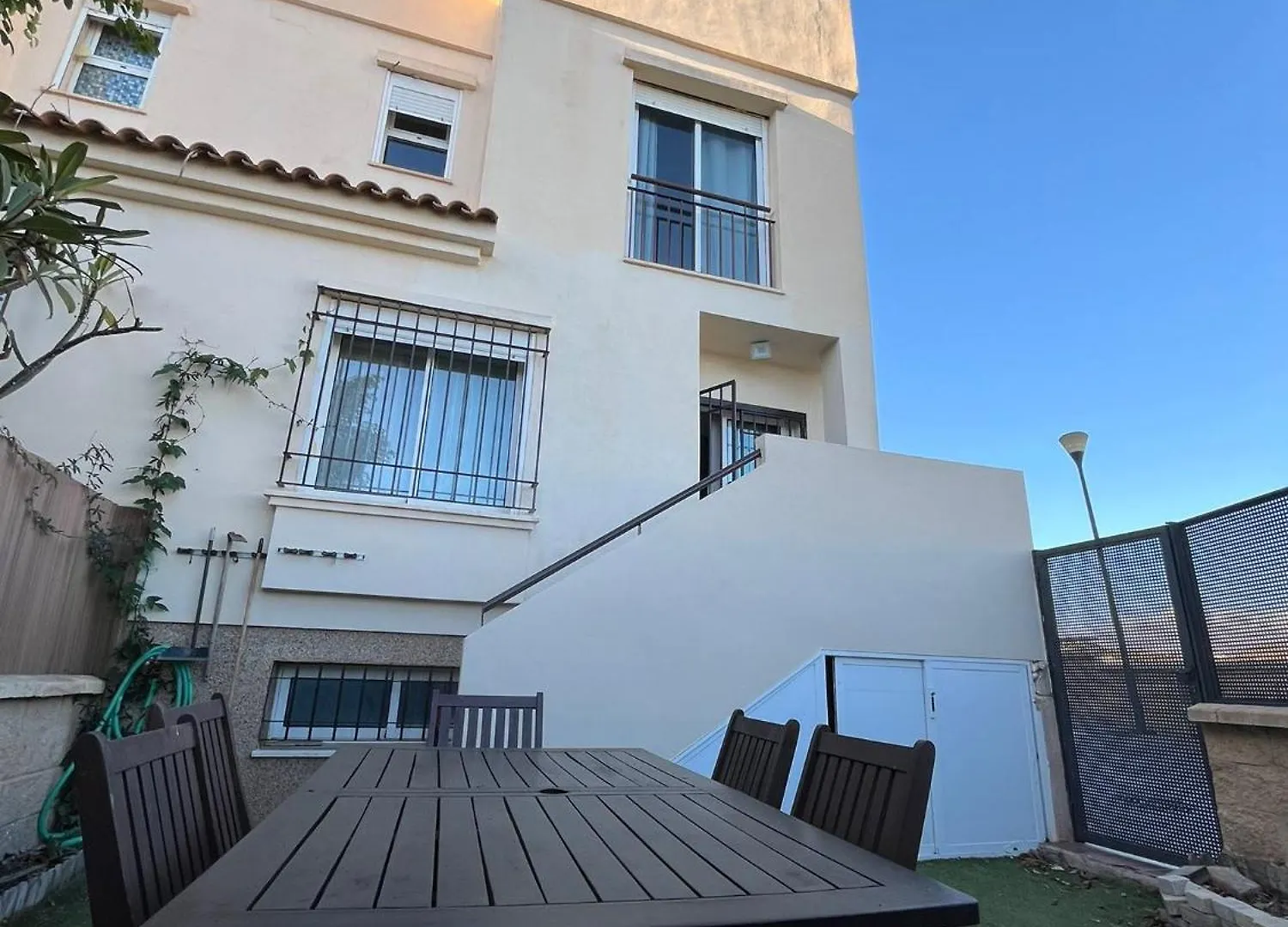 Holidays Urban Home Almayate Bajo 0*,